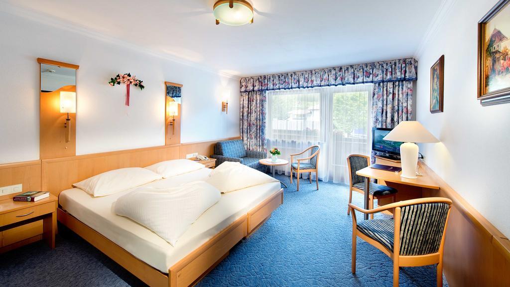 Hotel Bergland Lermoos Kültér fotó