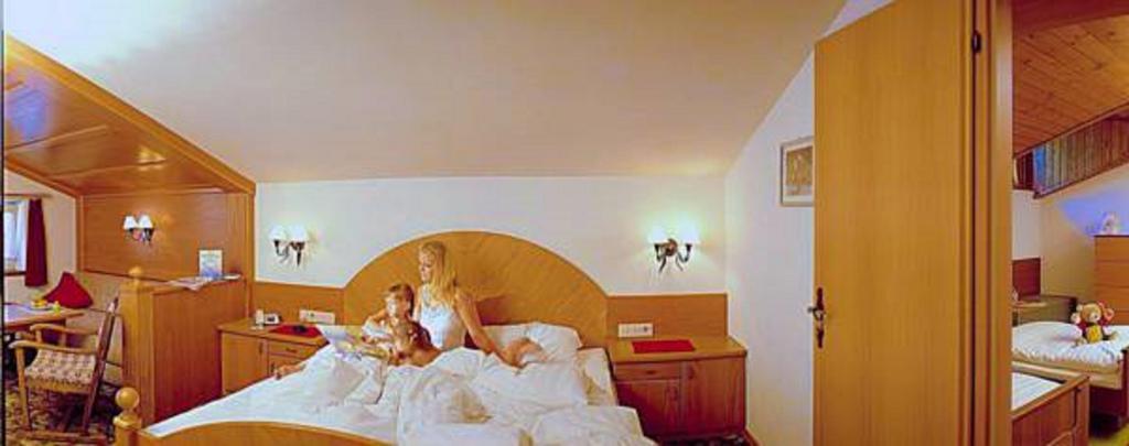 Hotel Bergland Lermoos Kültér fotó